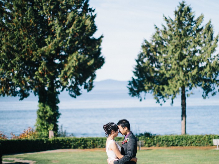 dong and wei's wedding portrait in stanley park