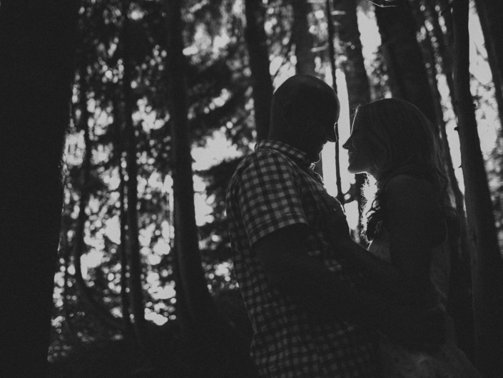 grouse mountain engagement photos vancouver